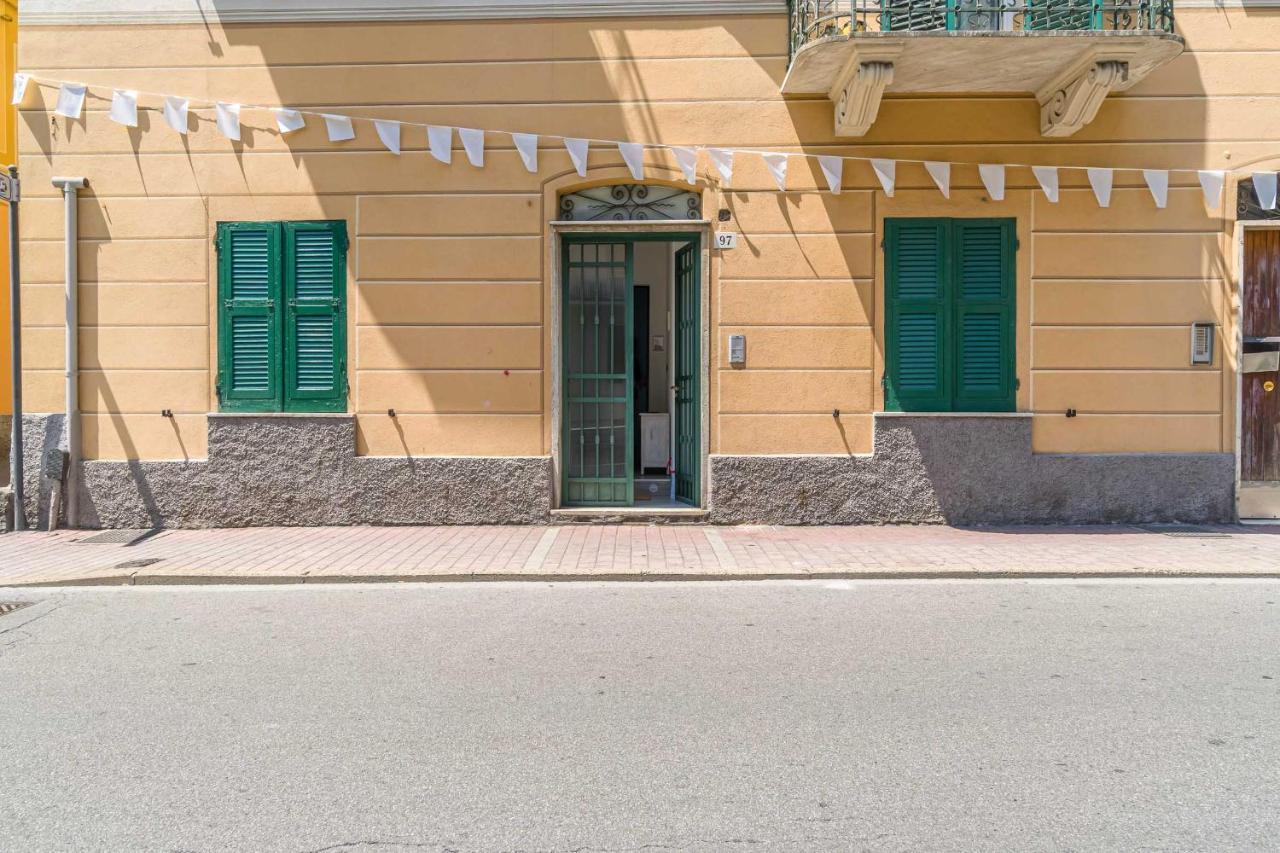 Апартаменты Rapallo Seaside Dream! Lovely Studio Экстерьер фото